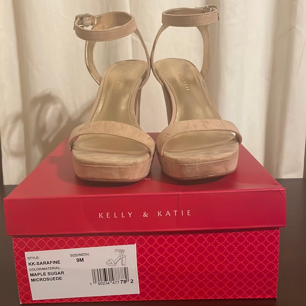 GUC Kelly & Katie Nude Microsuede Sandals